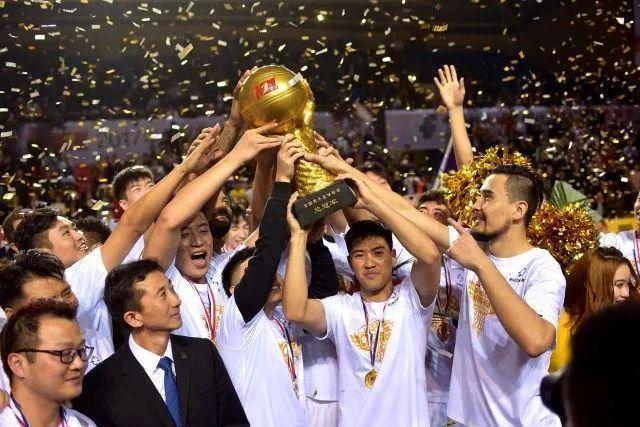 雷特吉13轮意甲进12球3助攻 女神7连胜领跑积分榜